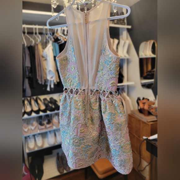 Cut-out halter top brocard party dress- pastel and gold - Alessandro Miele - Picture 6 of 7